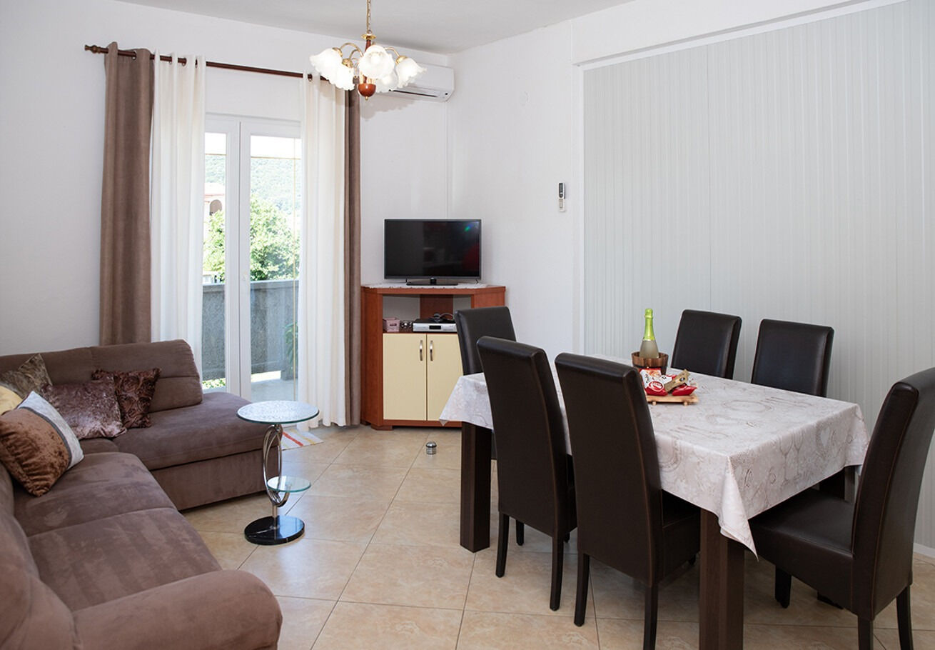Apartment Mira 110481-A1