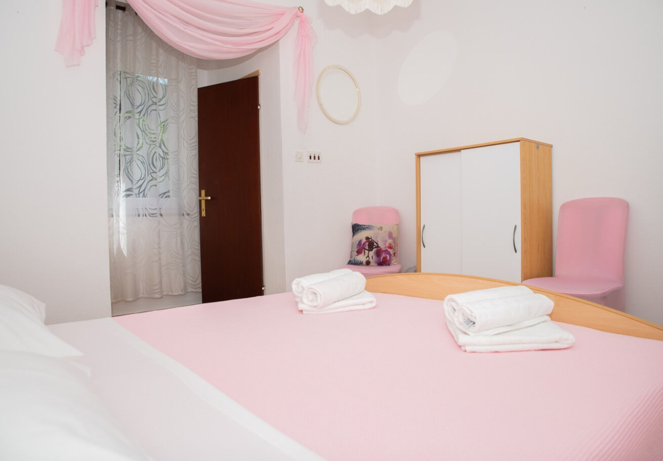 Apartment Mira 110481-A1