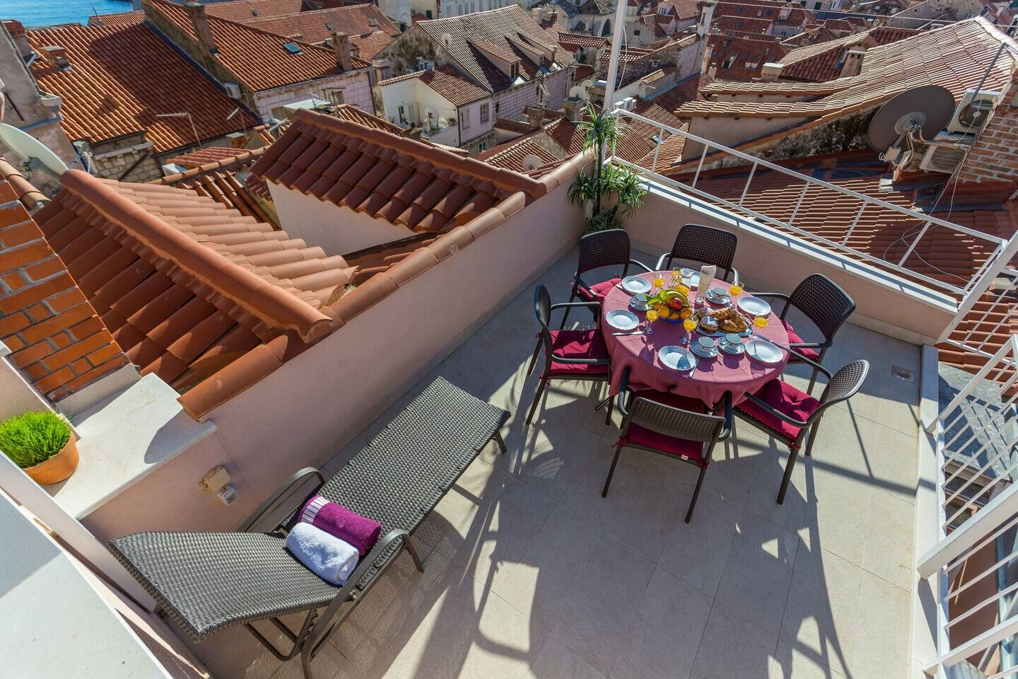 Photo of House Star 1