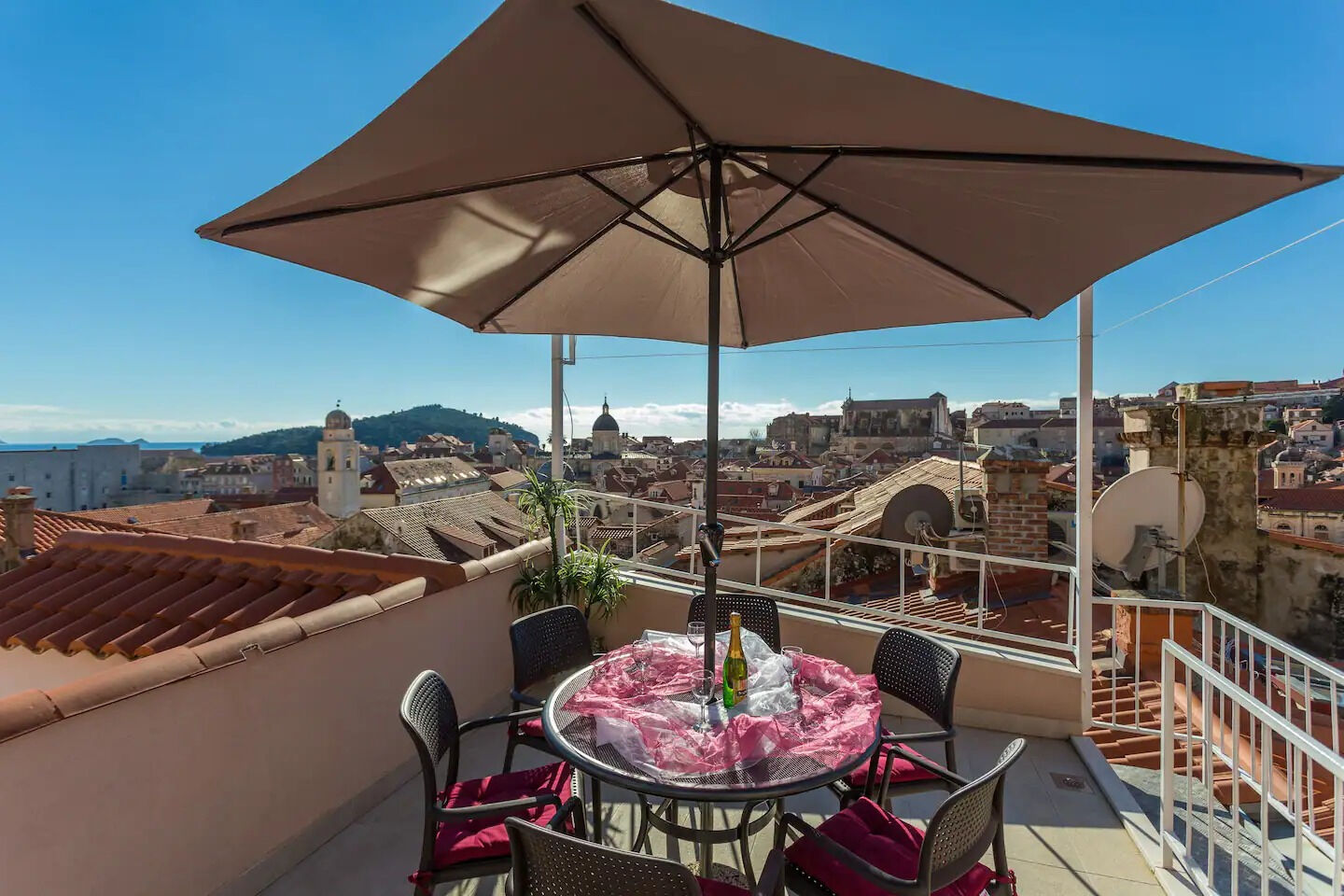 Photo of House Star 1