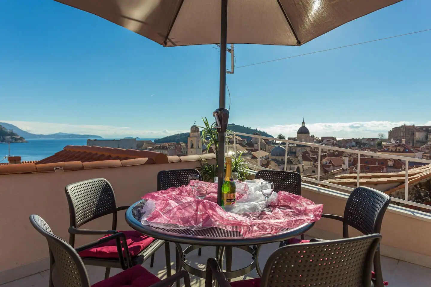 Photo of House Star 1