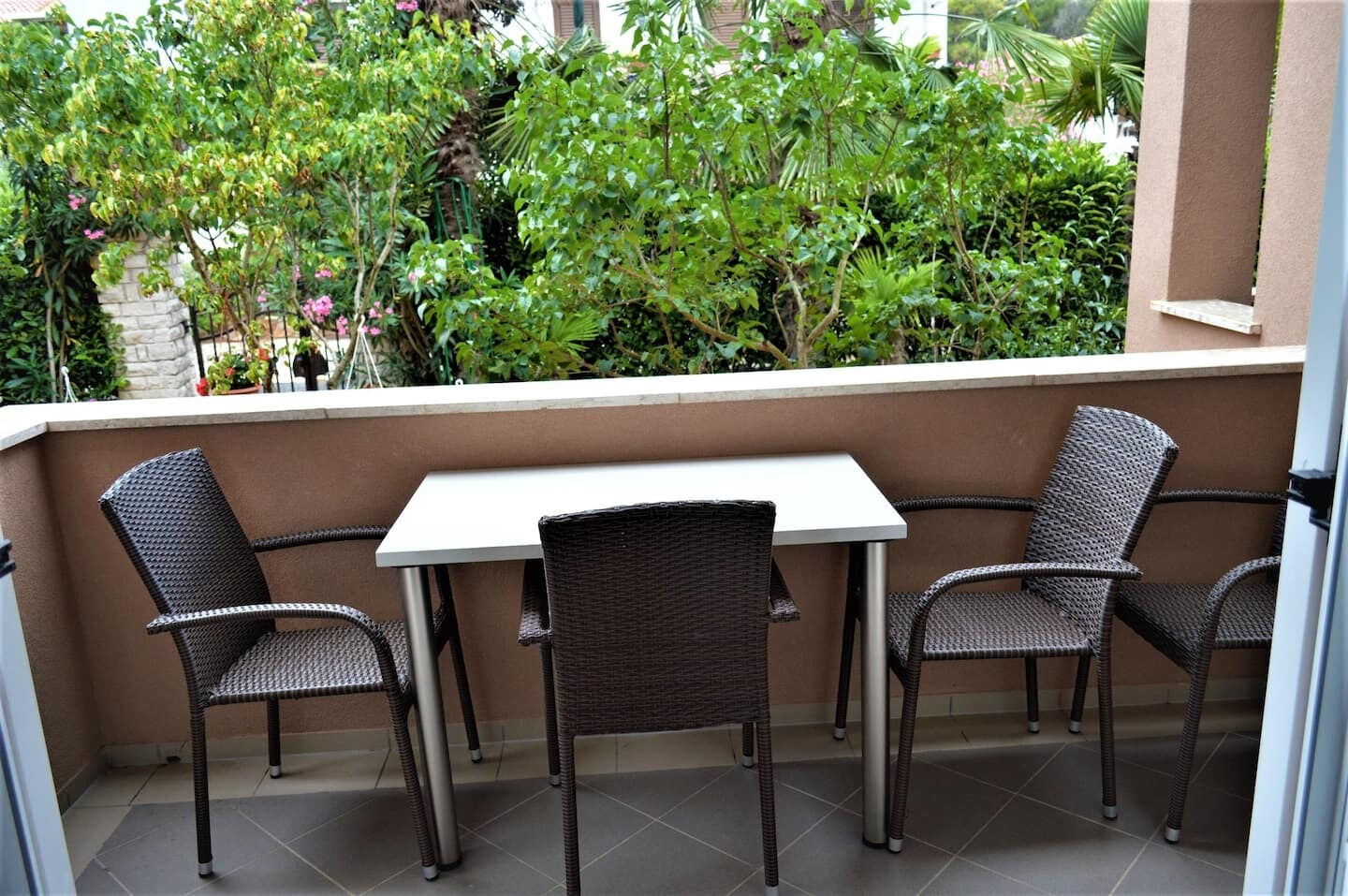 Apartments Leonard 11057-A2