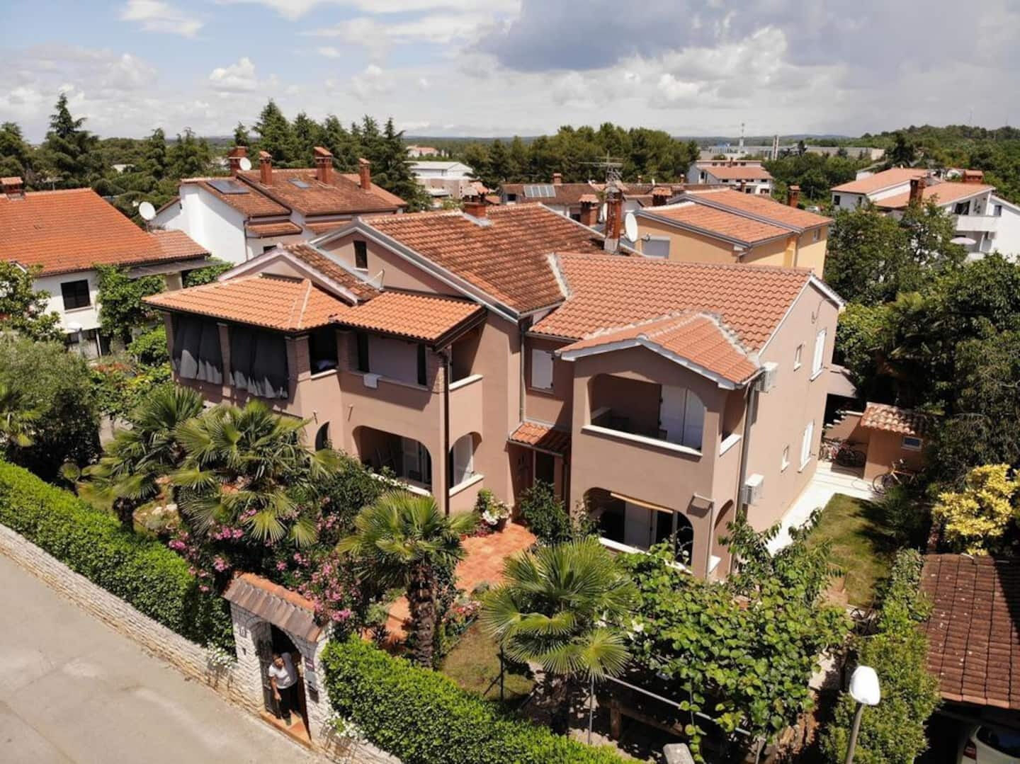 Apartments Leonard A2
