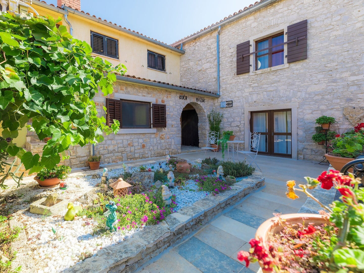 House Gurianum 11058-K1