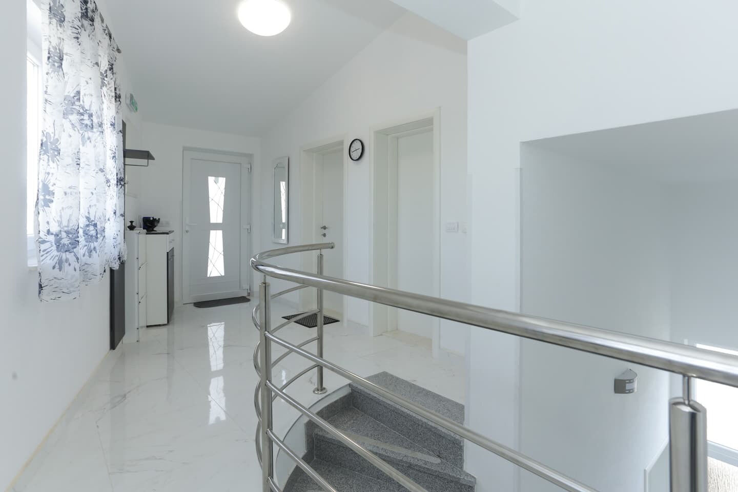 House Ivica 110551-K1