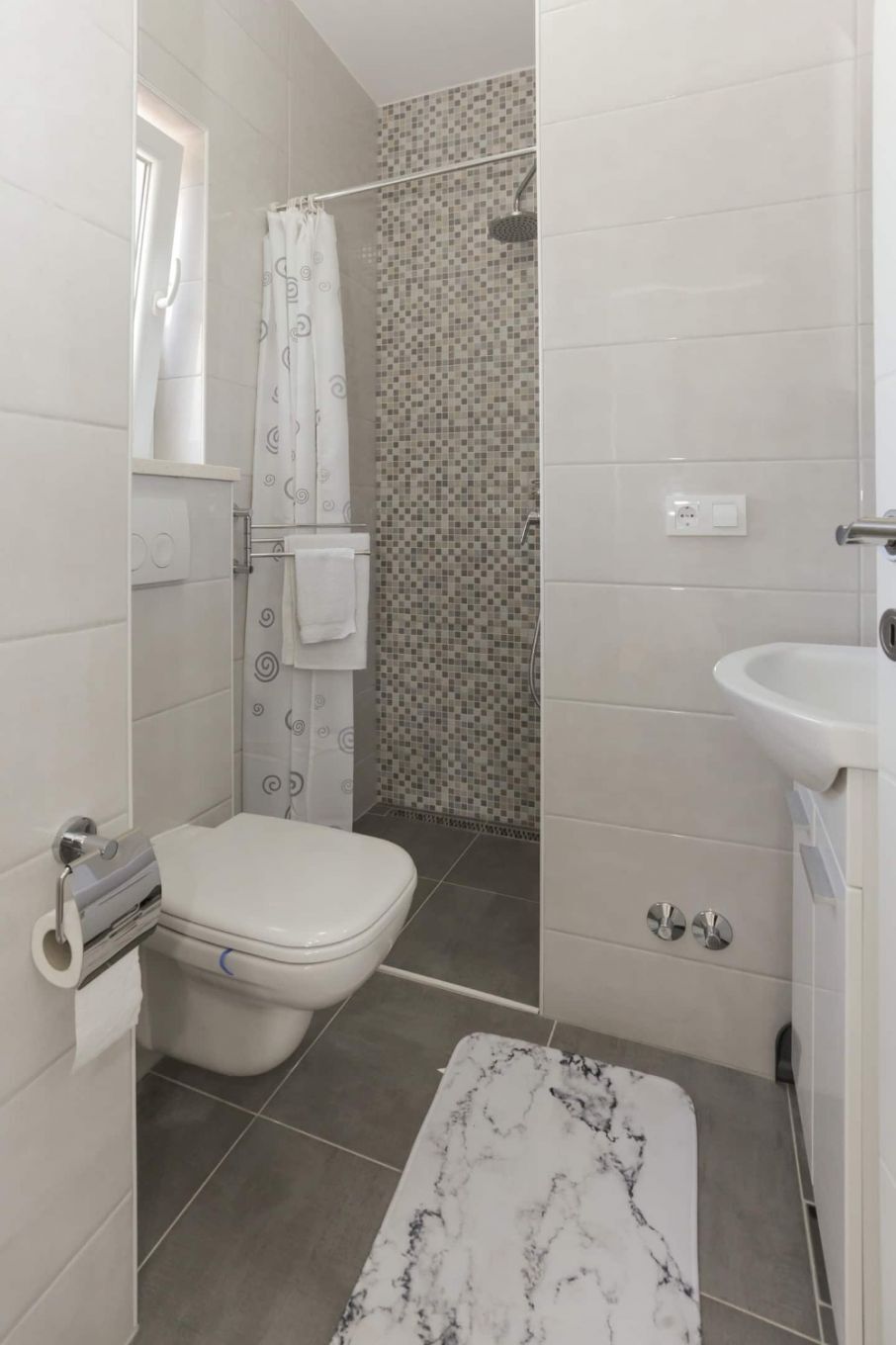 House Ivica 110551-K1