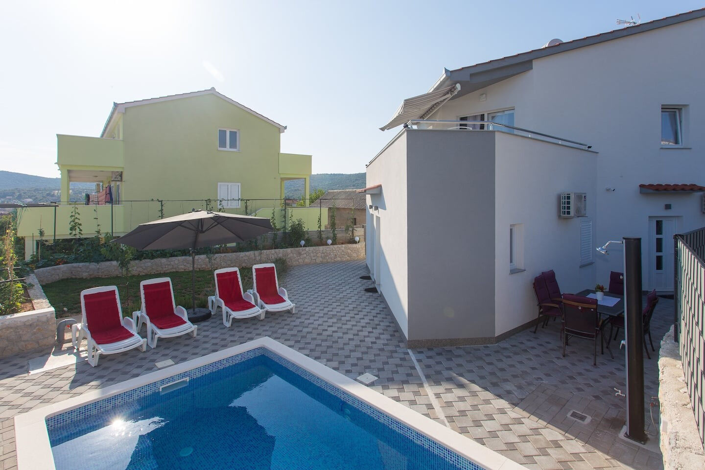 House Ivica 110551-K1