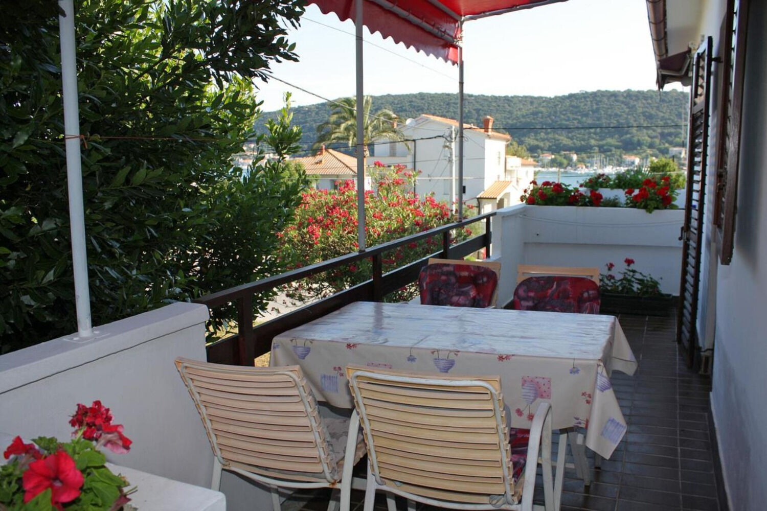 Apartments Ivo 110561-A1