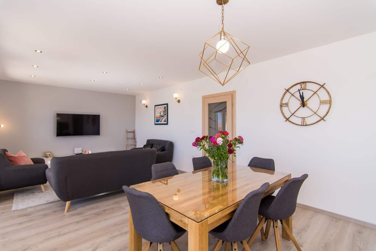 Apartment Tom 11075-A1