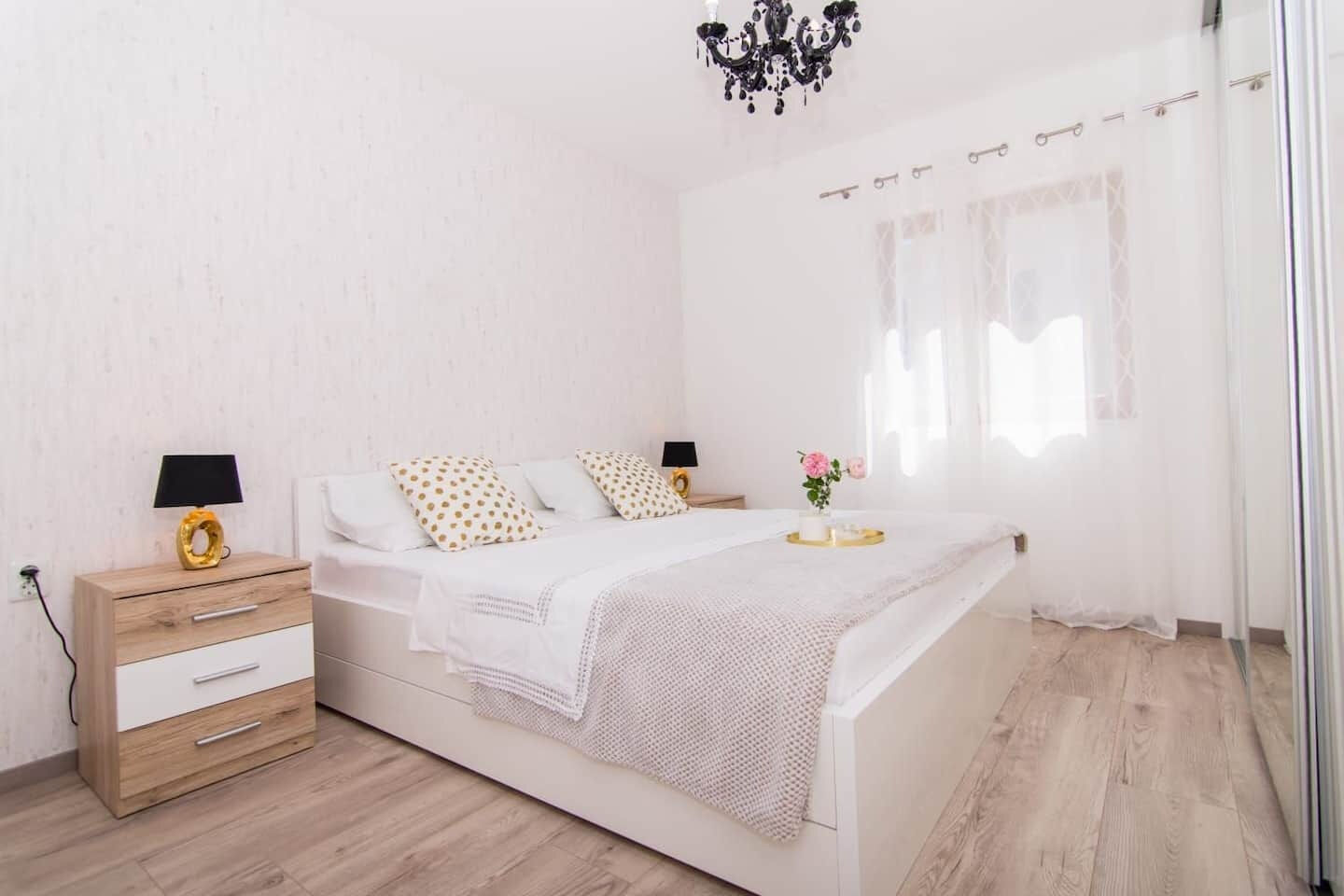 Apartment Tom 11075-A1