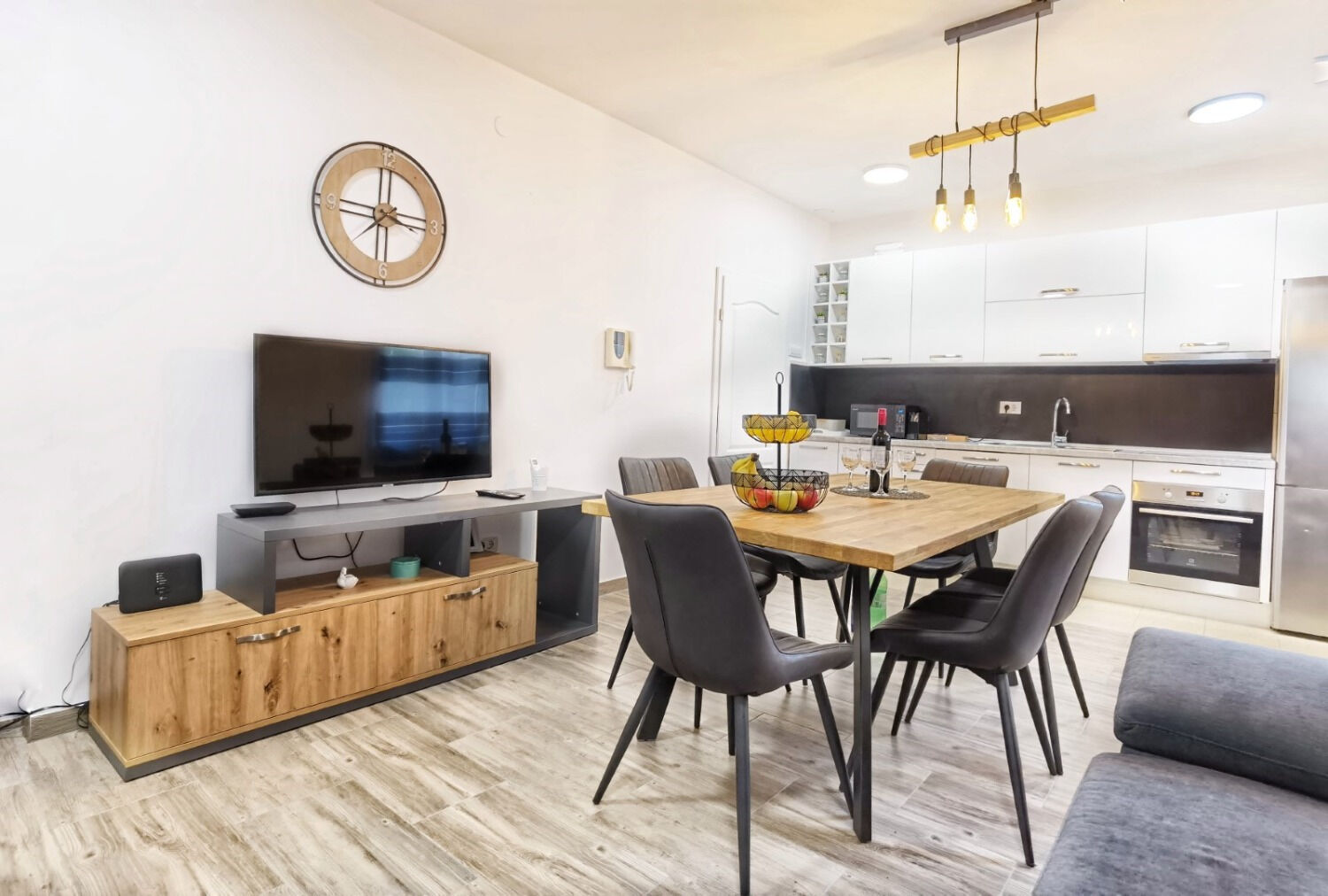 Apartments Miro 110721-A1