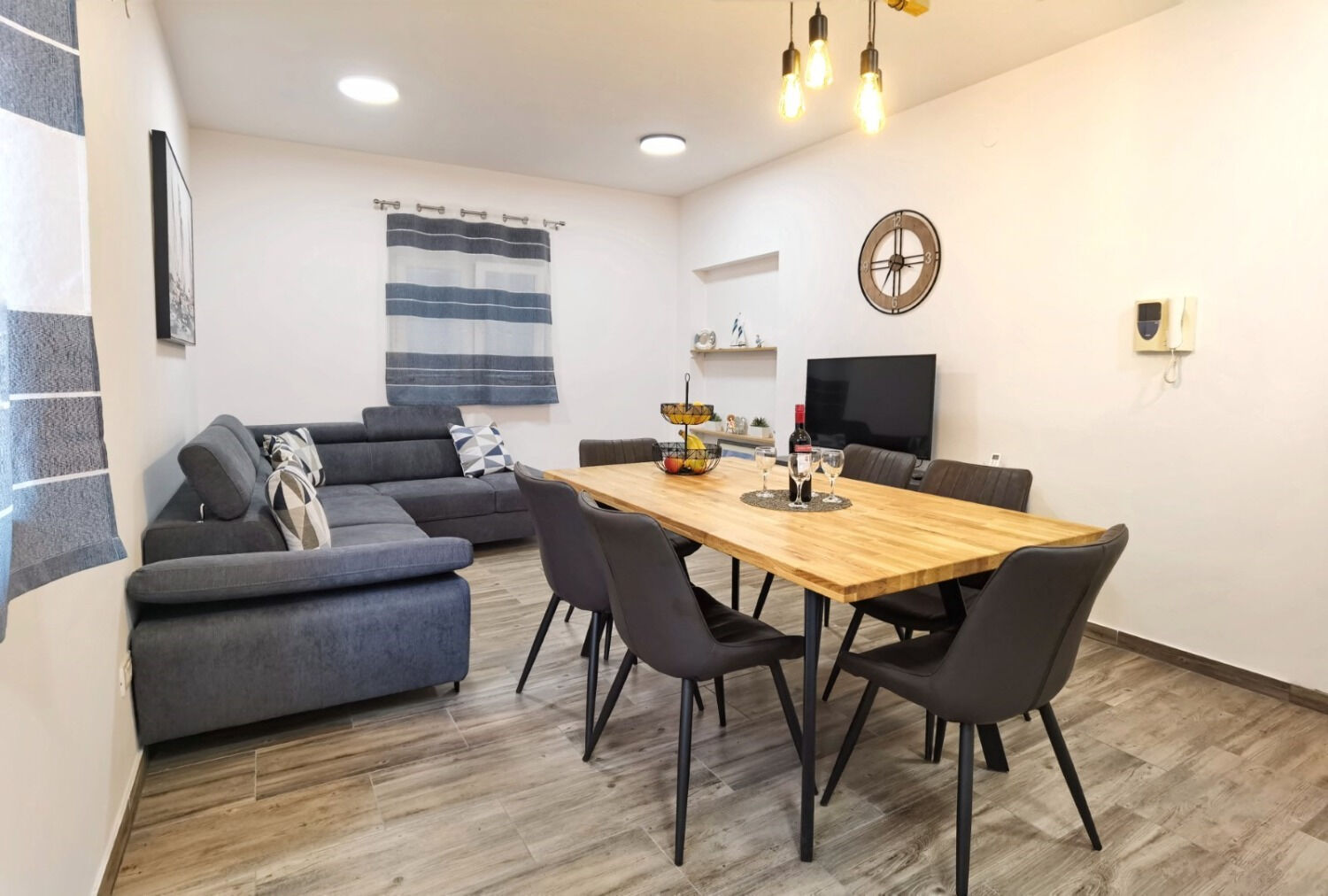Apartments Miro 110721-A1