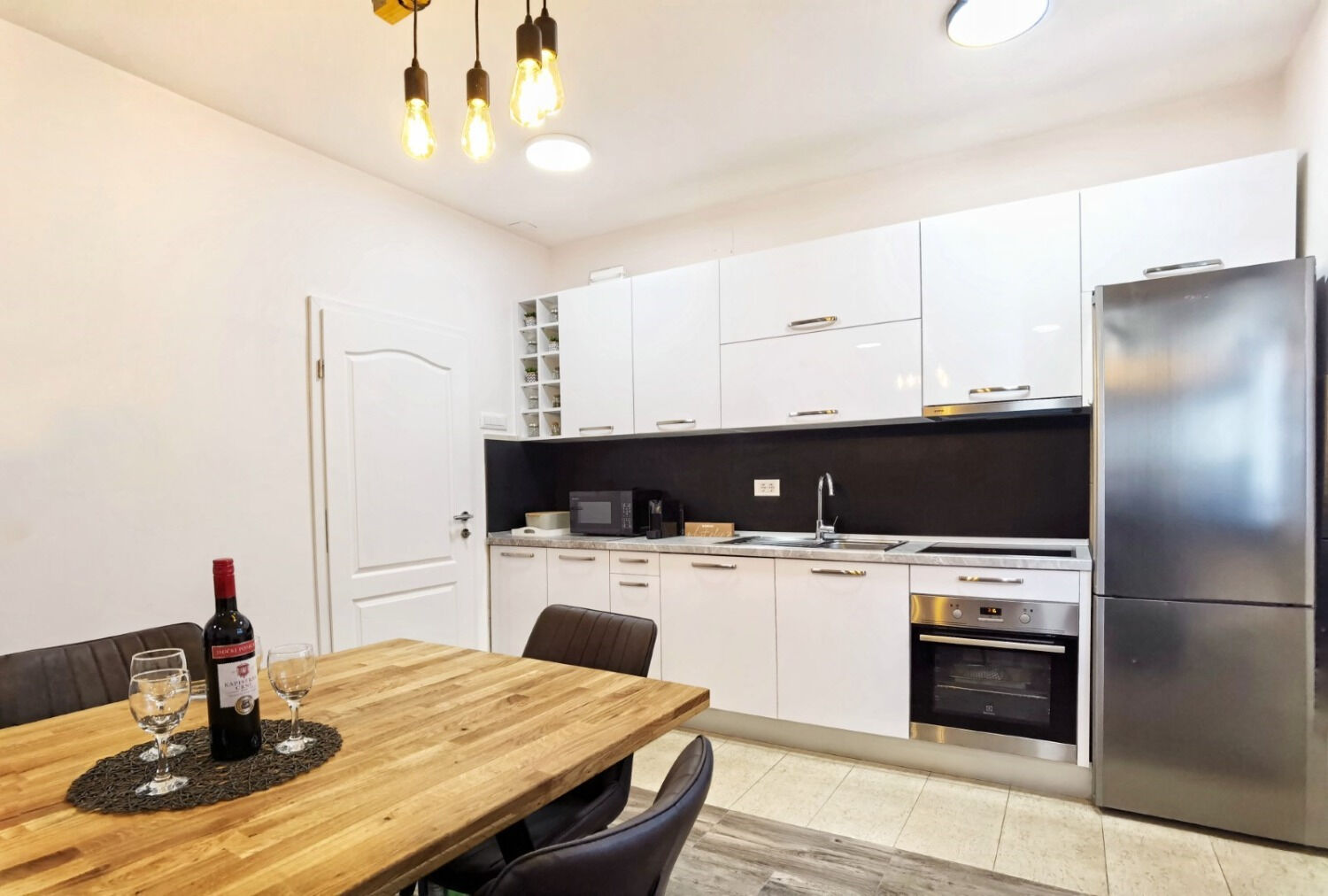 Apartments Miro 110721-A1
