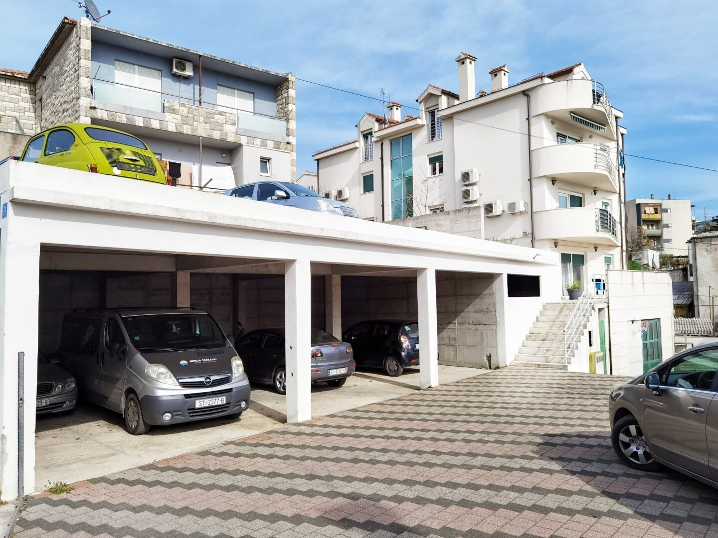 Apartments Miro 110721-A1
