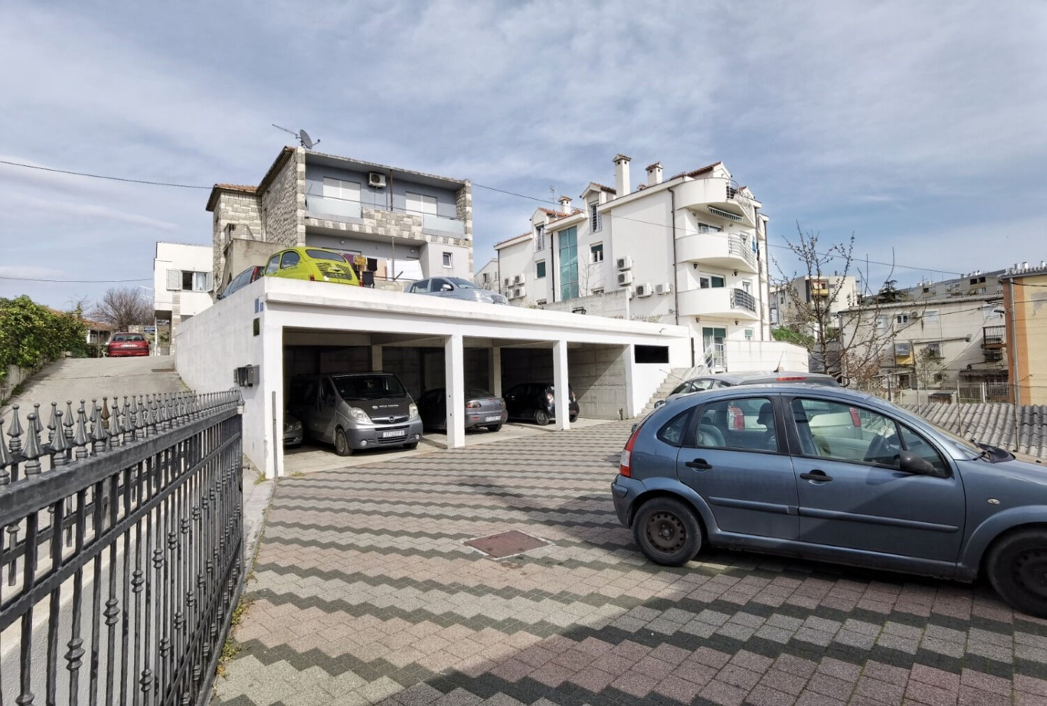 Apartments Miro 110721-A1