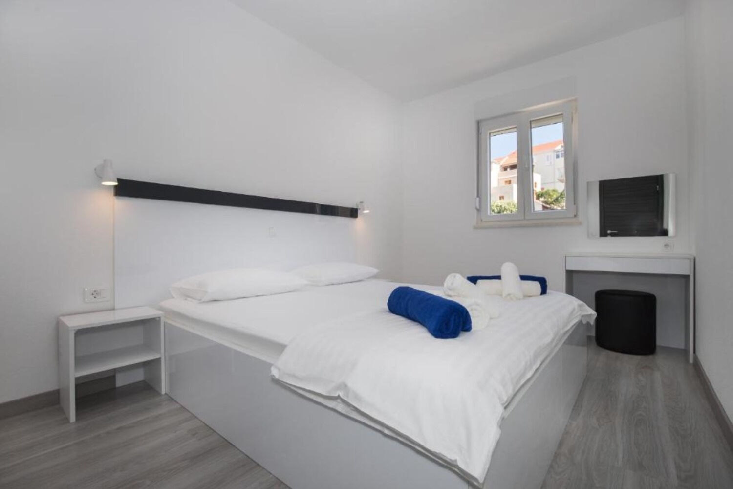 Apartments Dragan 110741-A2-
