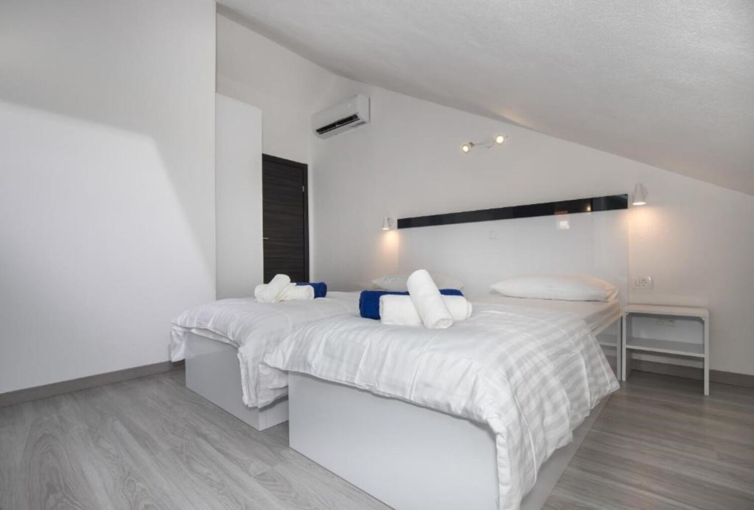 Apartments Dragan 110741-A3