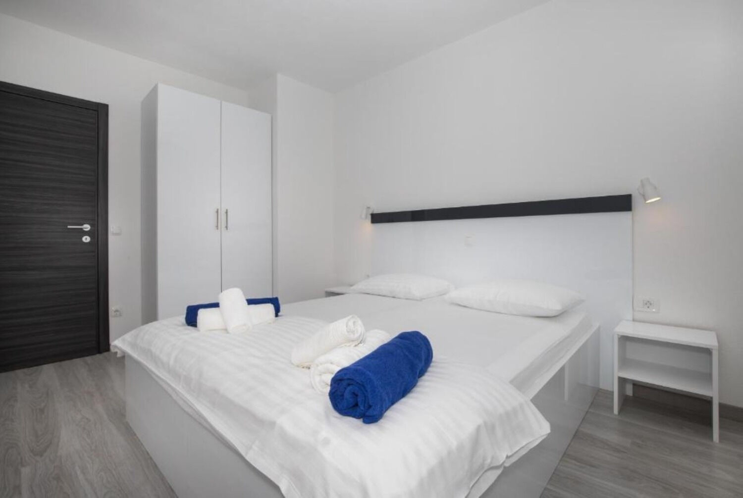 Apartments Dragan 110741-A3