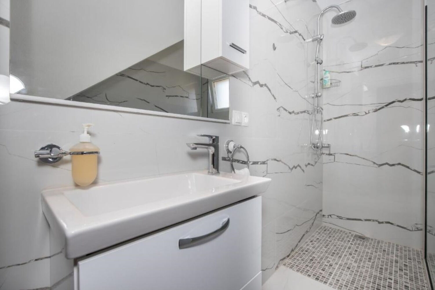 Apartments Dragan 110741-A3