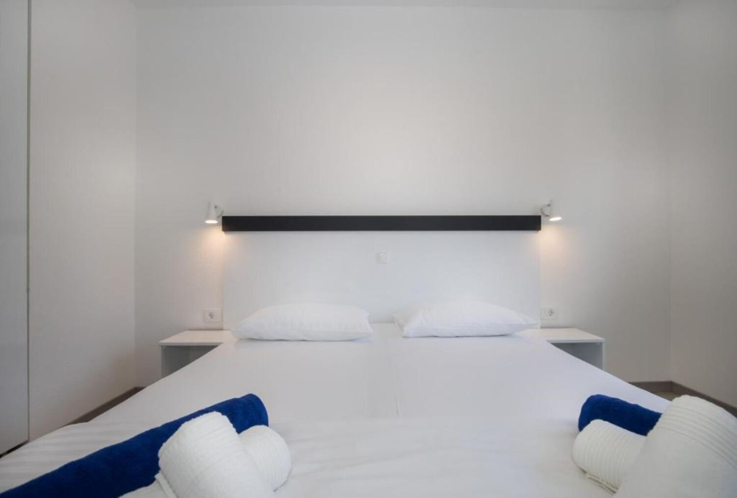 Apartments Jakov 110751-A2
