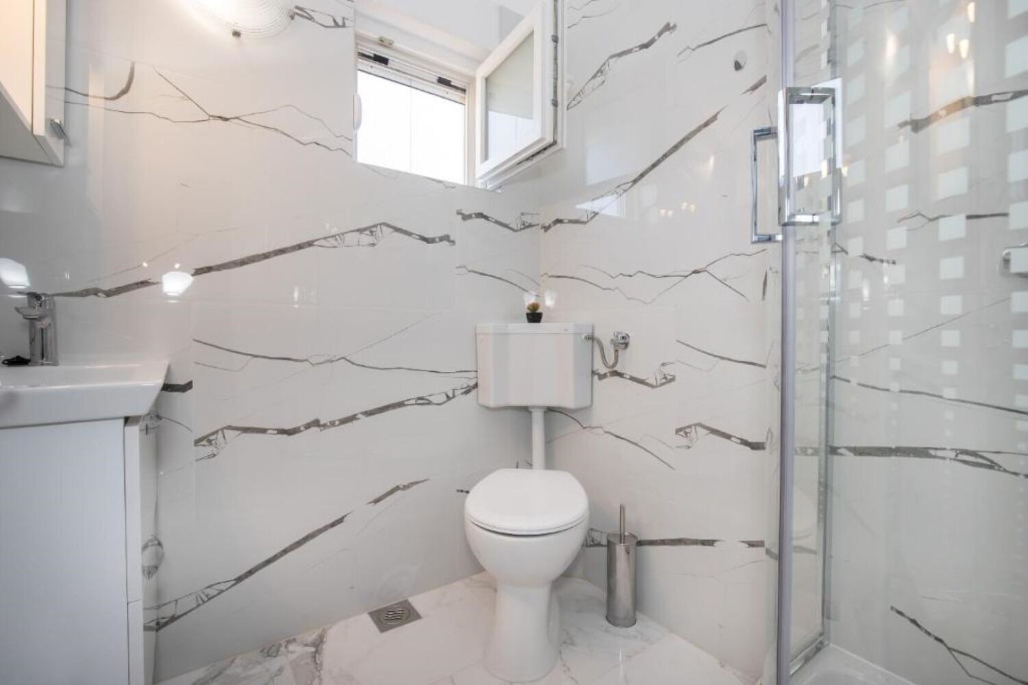 Apartments Jakov 110751-A3