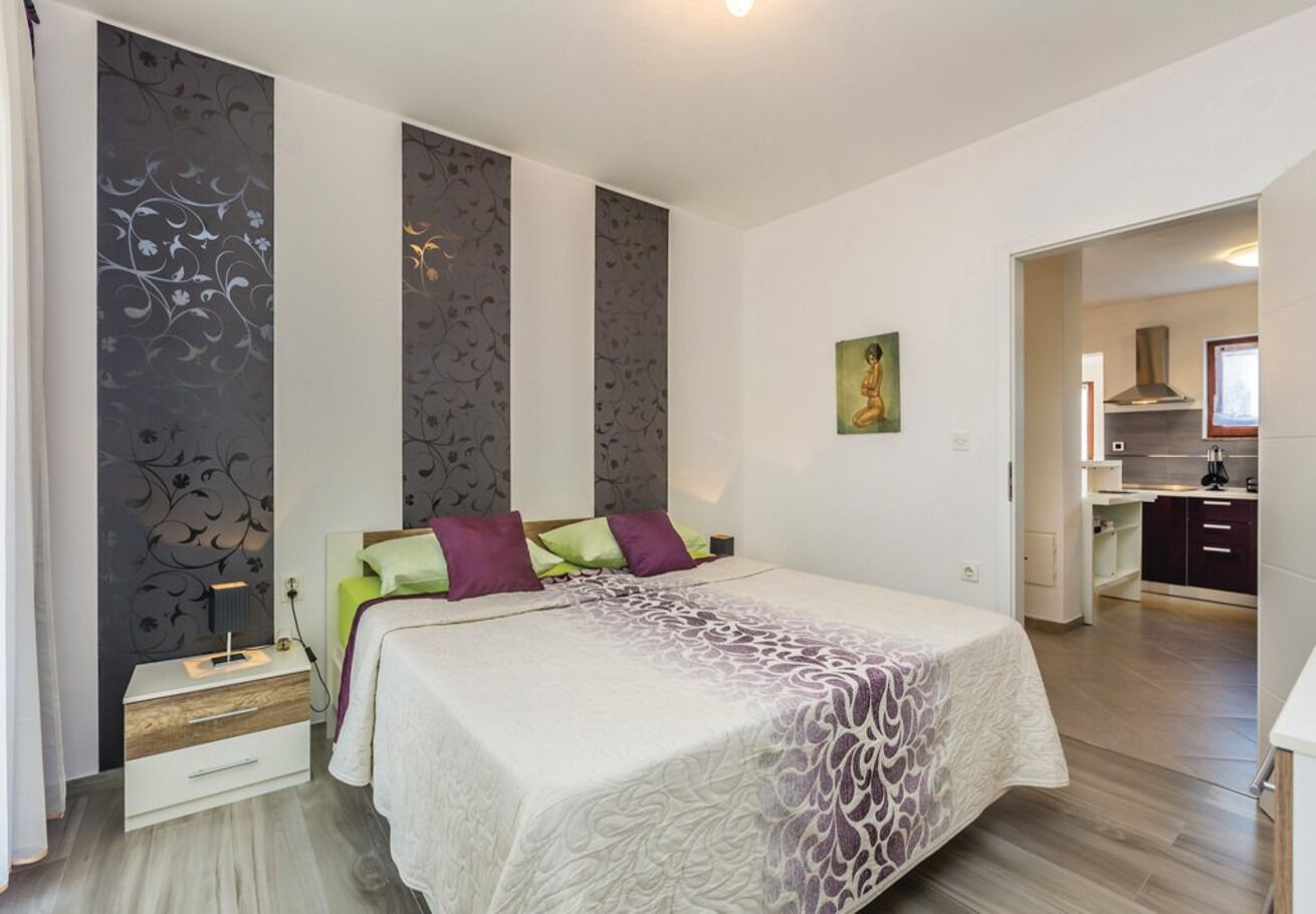 Apartments Ivni 110861-A1