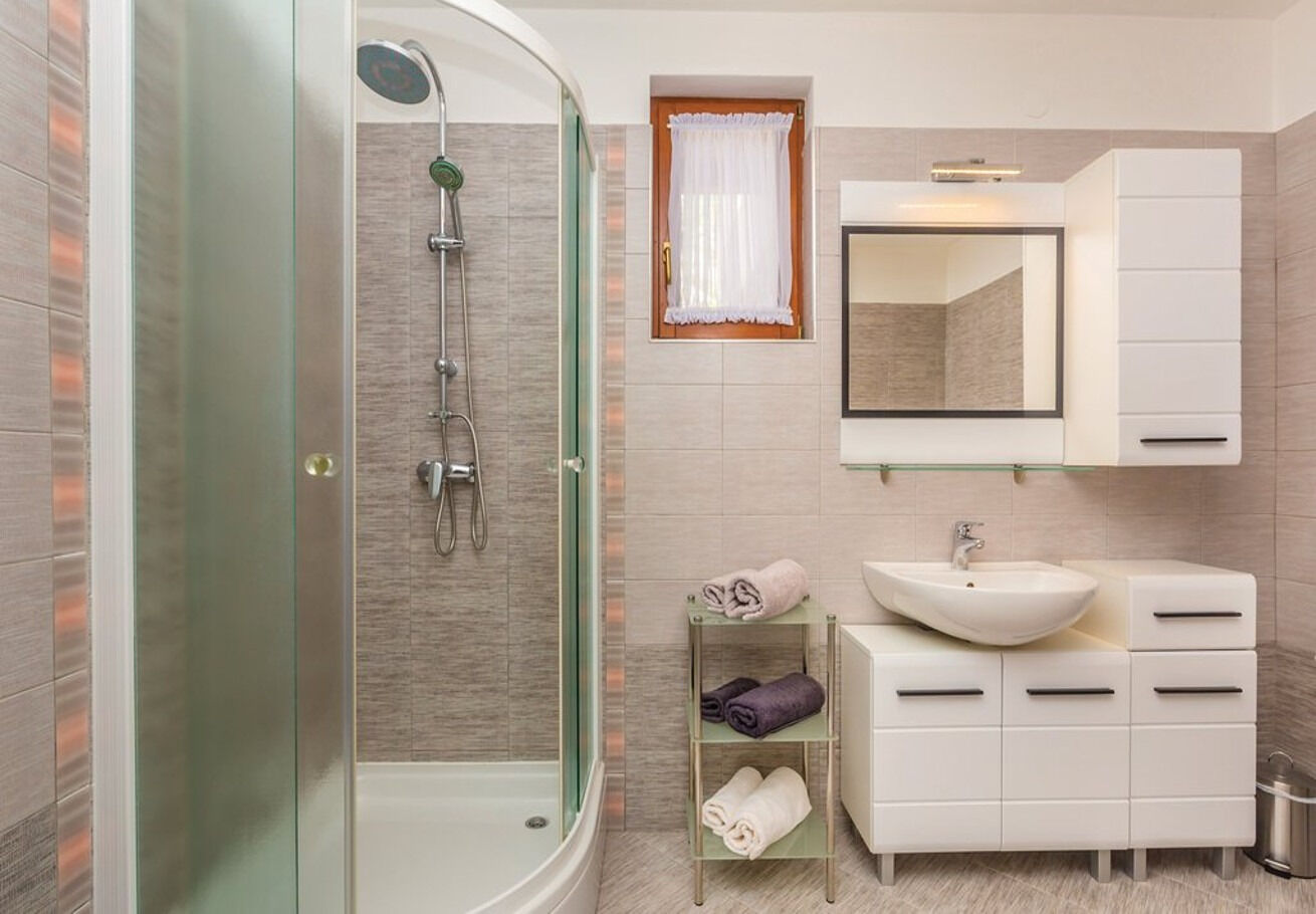 Apartments Ivni 110861-A1
