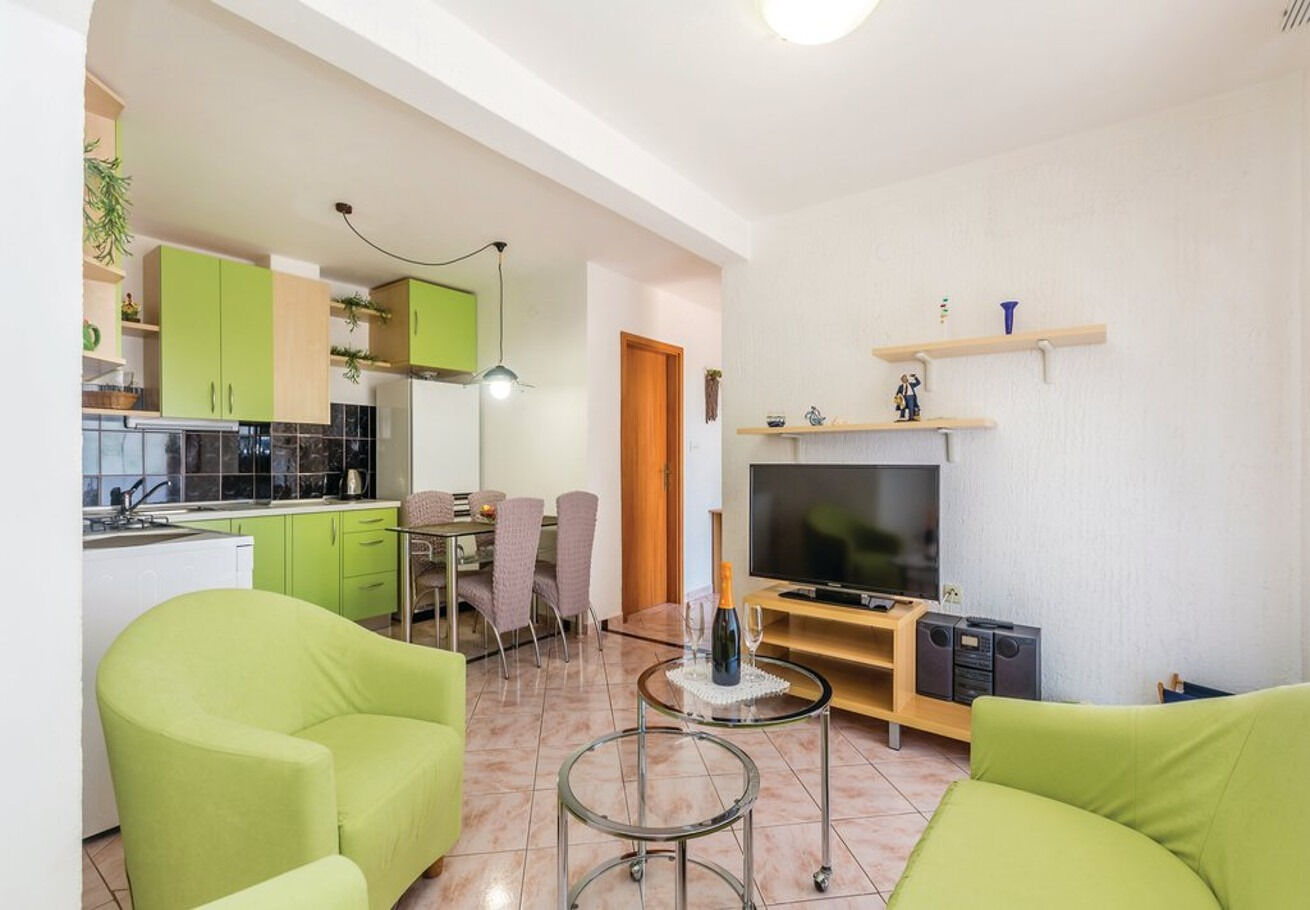 Apartments Ivni 110861-A2