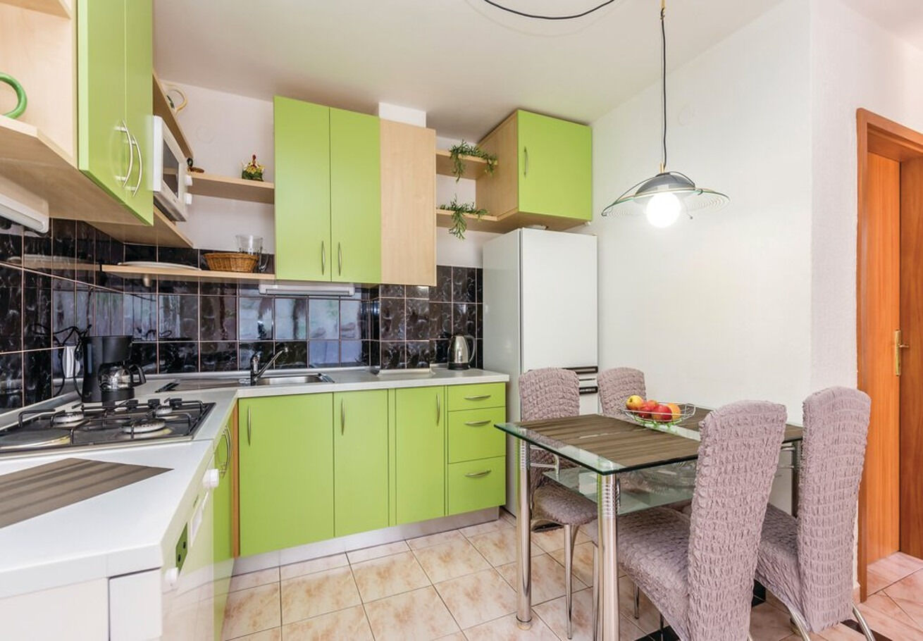 Apartments Ivni 110861-A2