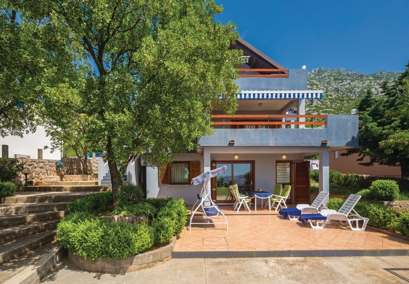 Apartments Ivni 110861-A2