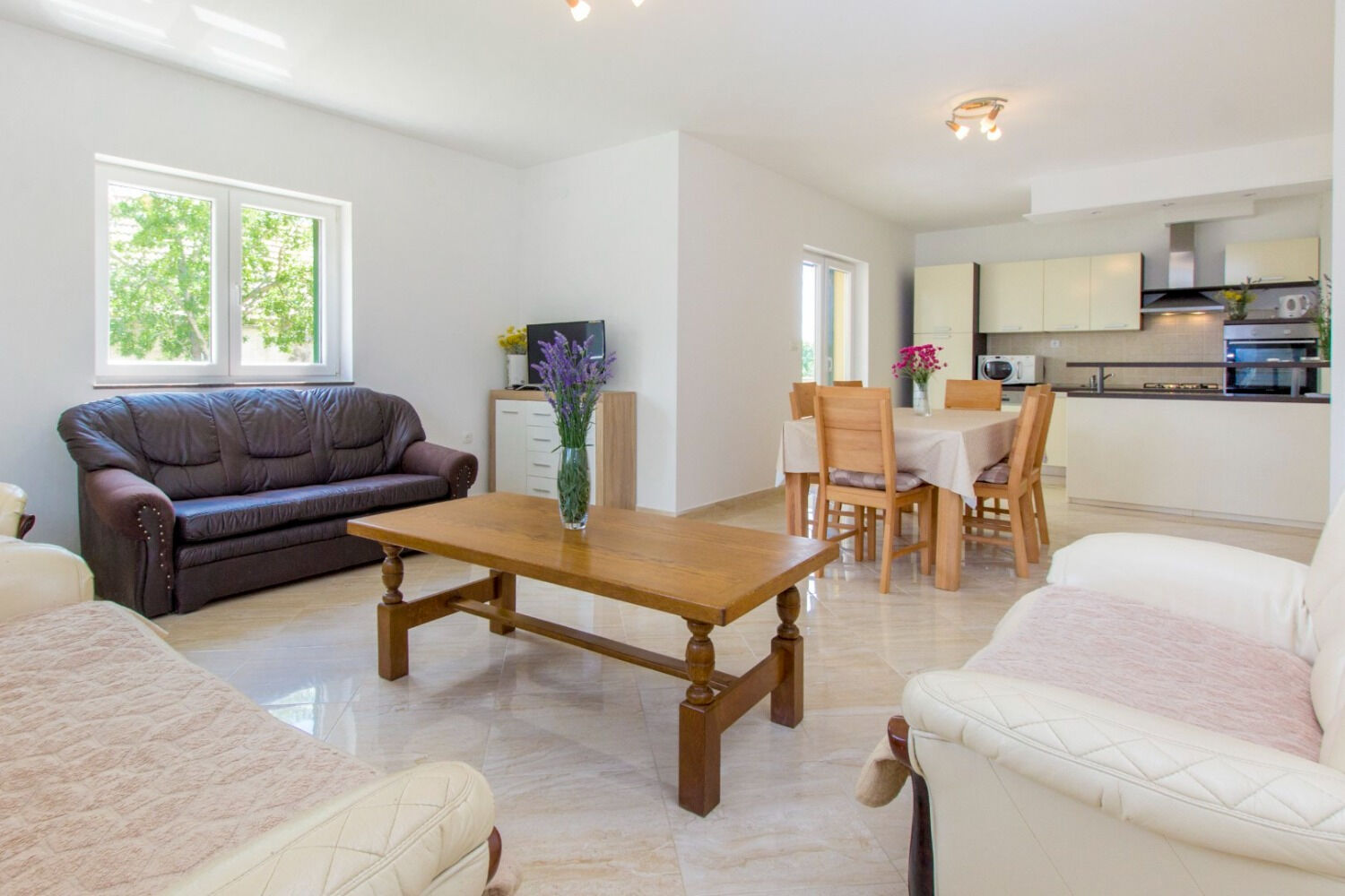 House Brist 11099-K1