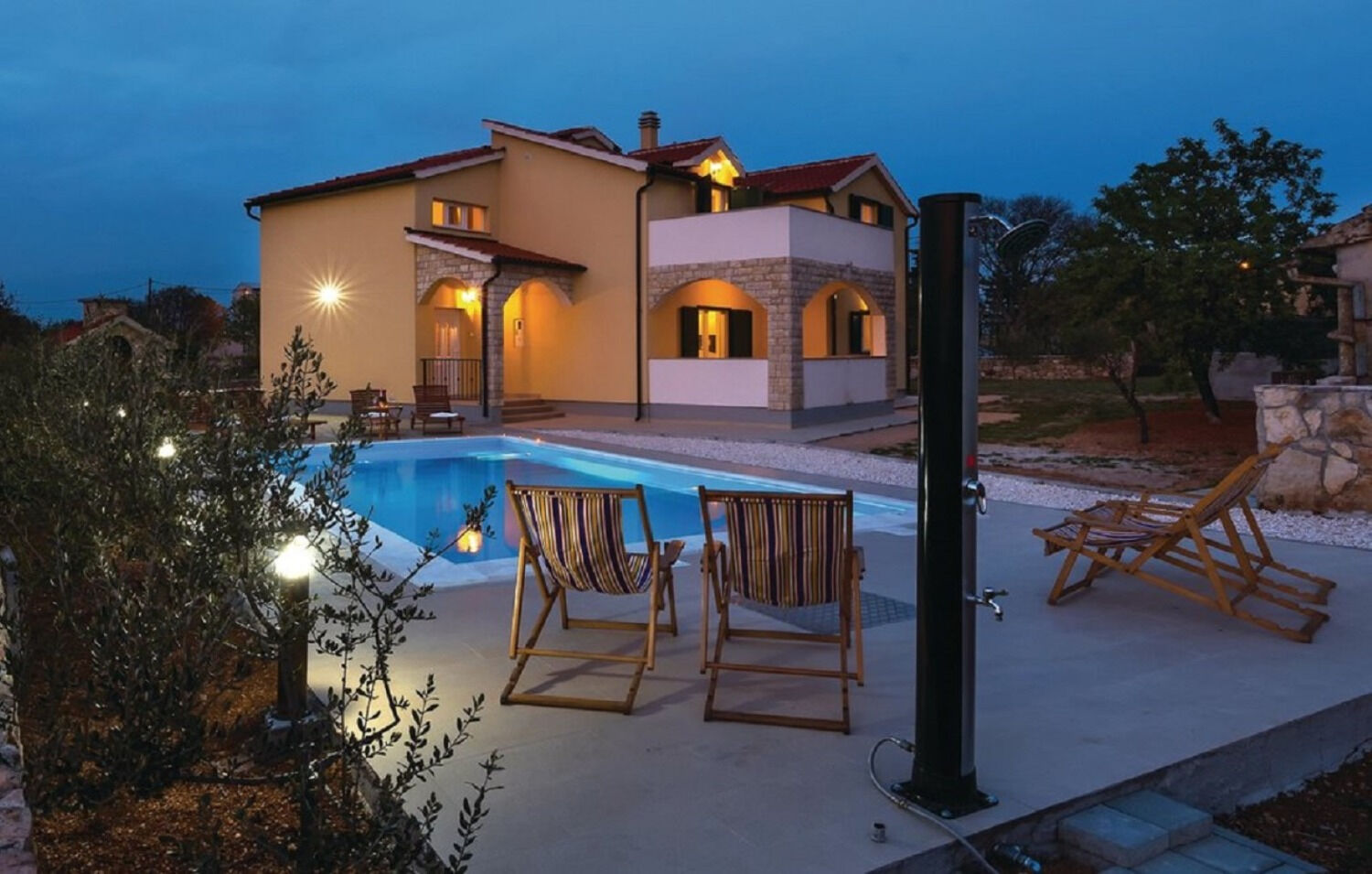 House Brist 11099-K1