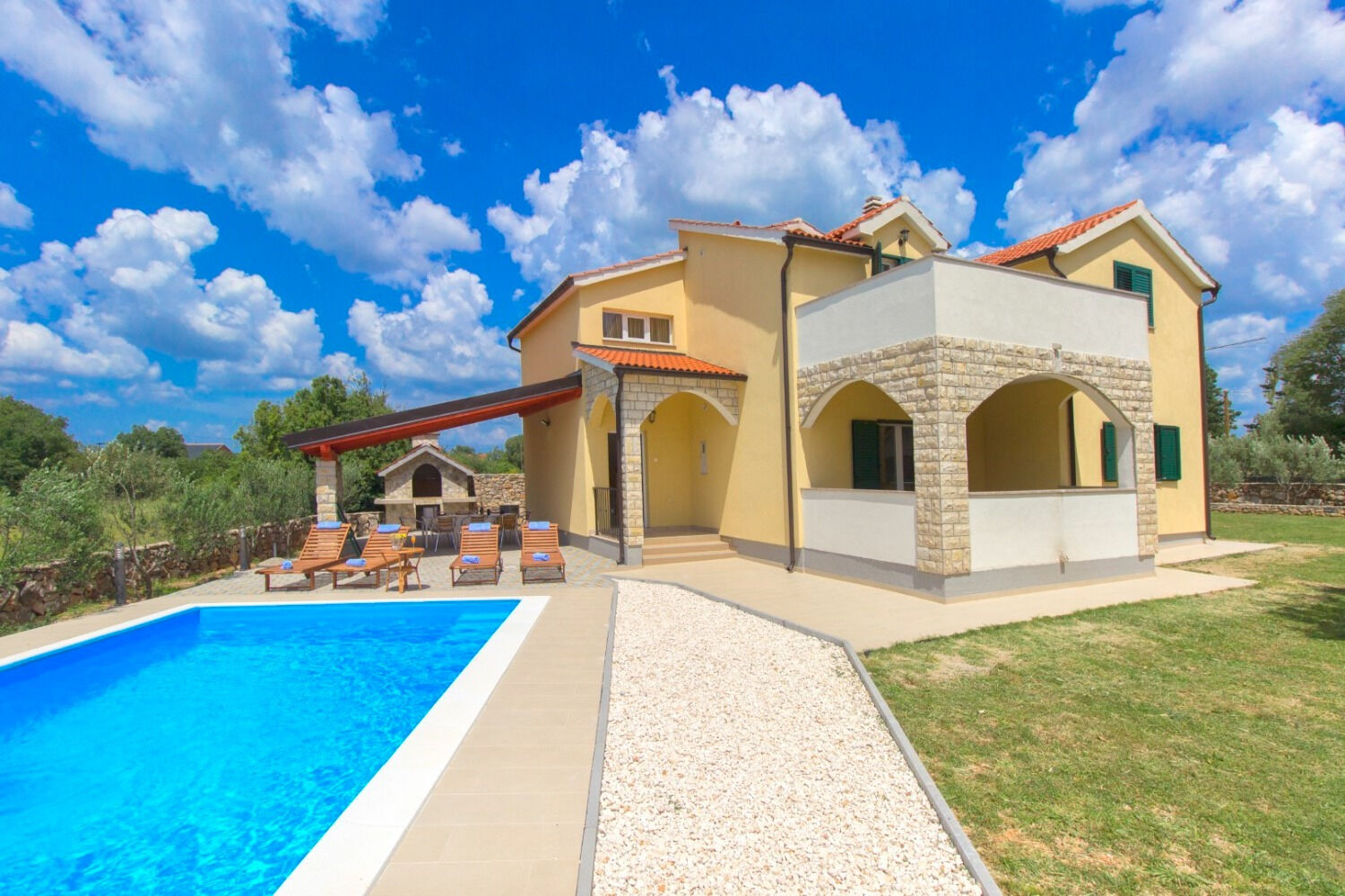 House Brist 11099-K1