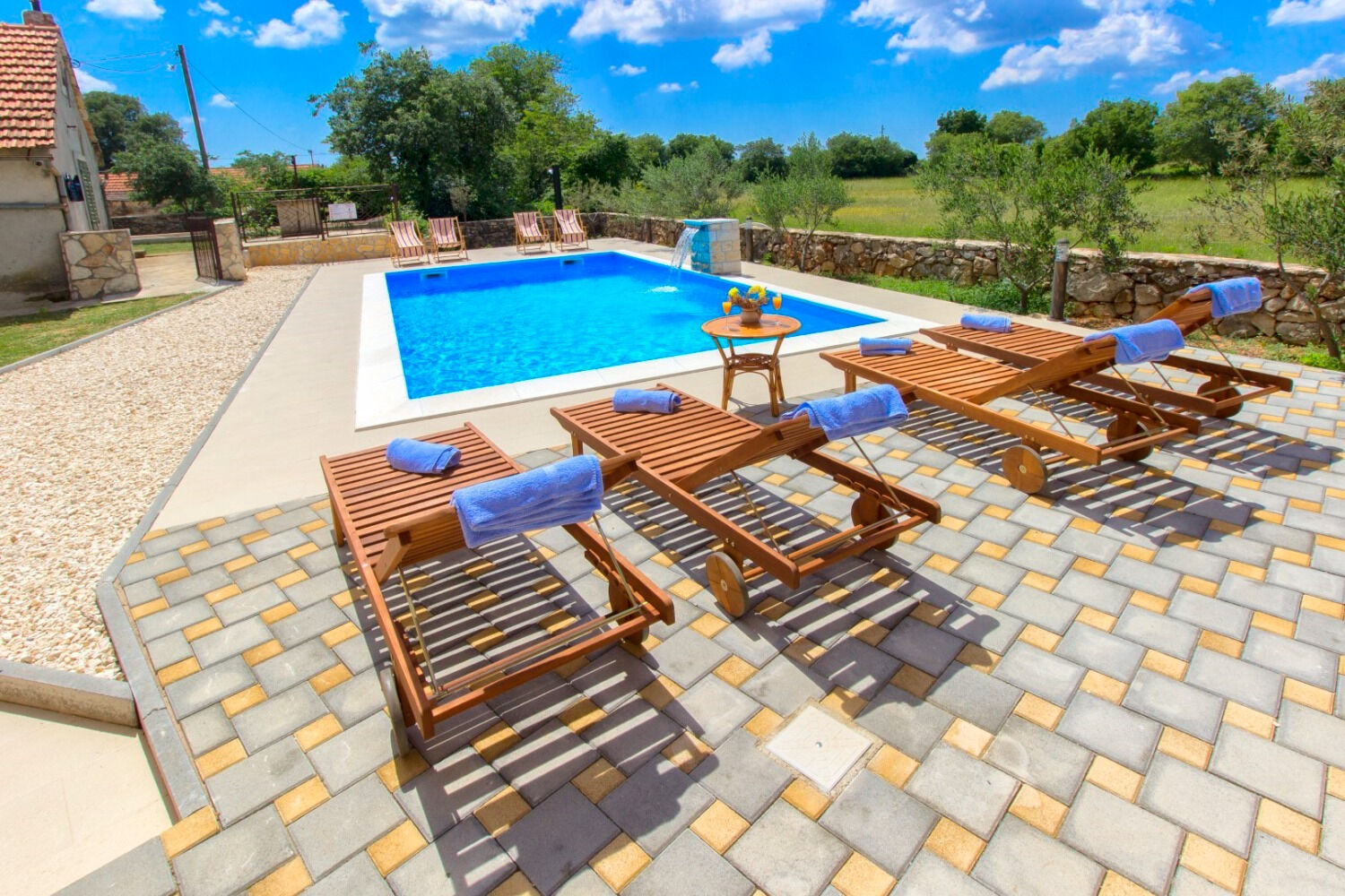 House Brist 11099-K1