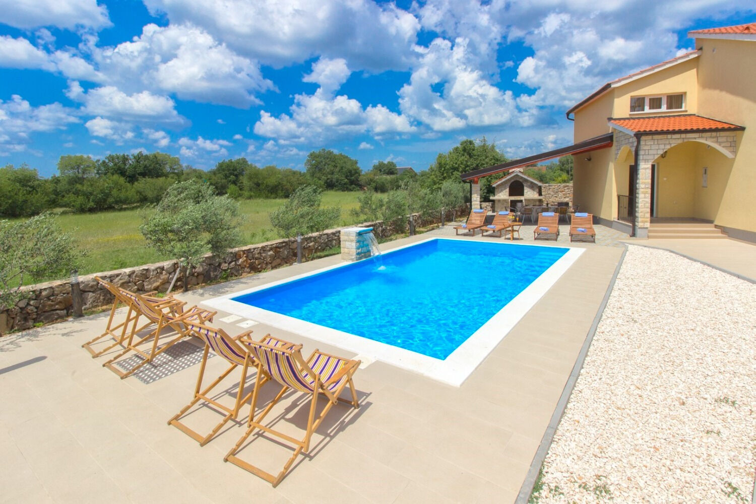House Brist 11099-K1