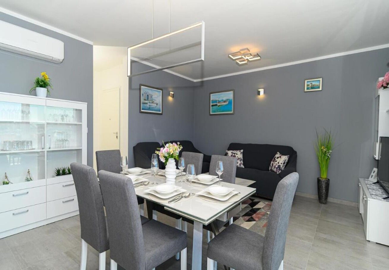 Apartment Iva 110931-A1