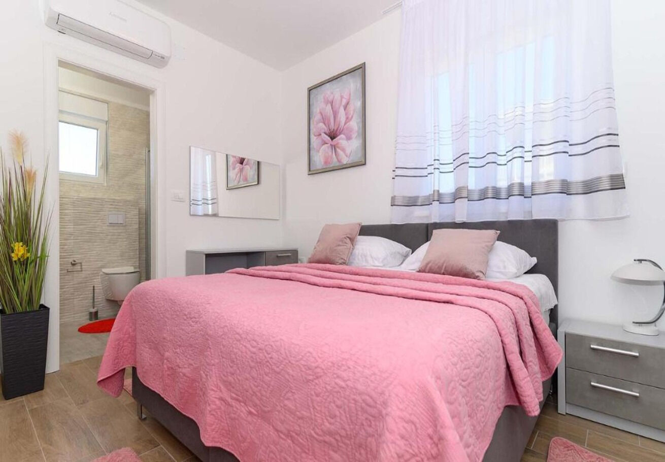Apartment Iva 110931-A1