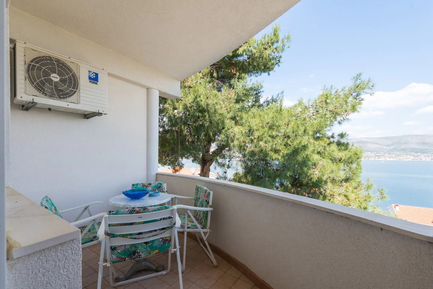 Apartments Anto 110941-A1