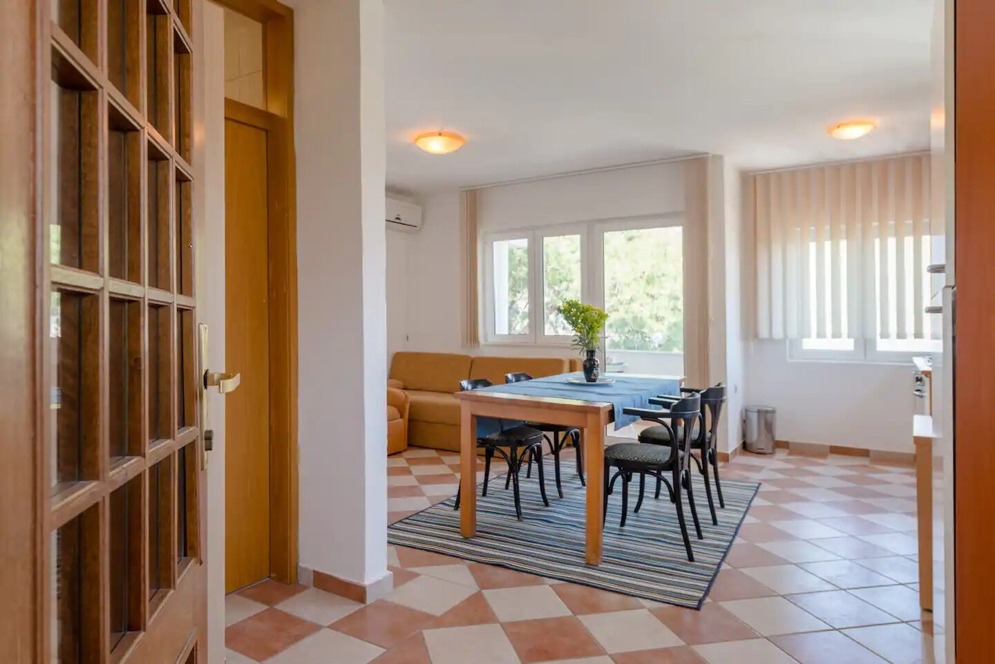Apartments Anto 110941-A1