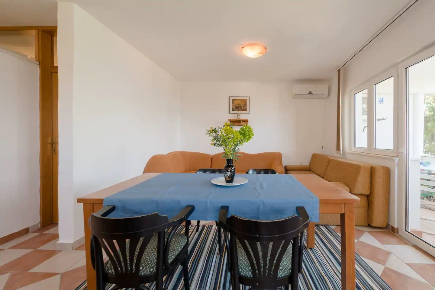 Apartments Anto 110941-A1