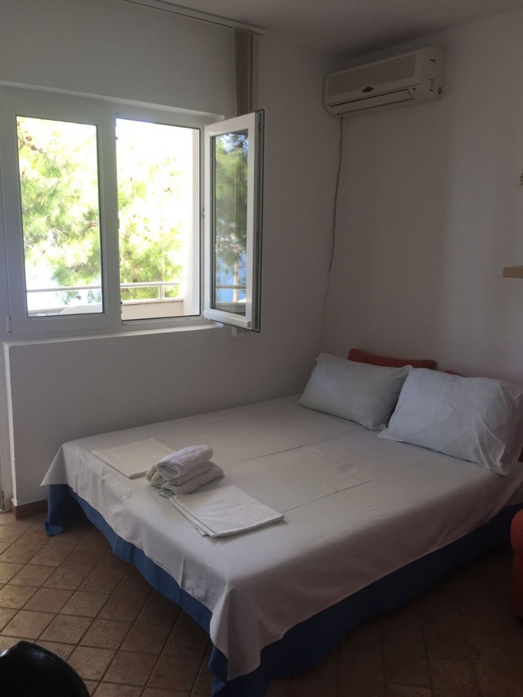 Apartments Anto 110941-A2