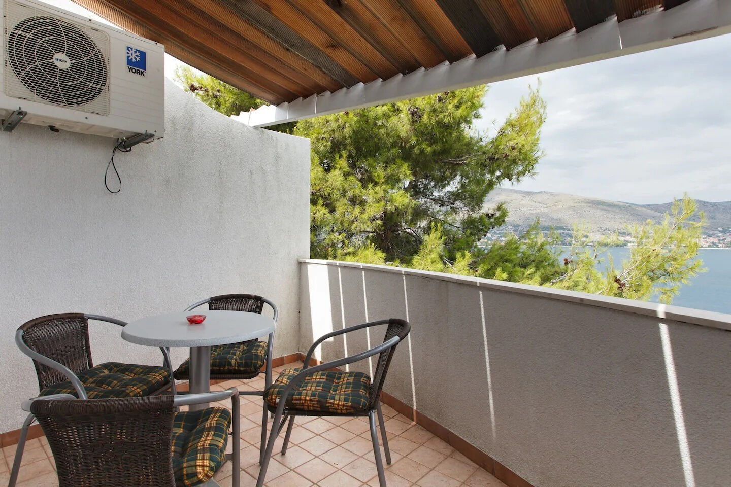 Apartments Anto 110941-A4