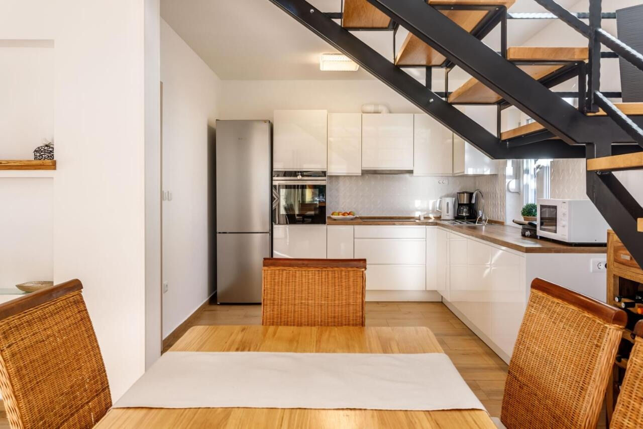 House Jurica 110961-K1