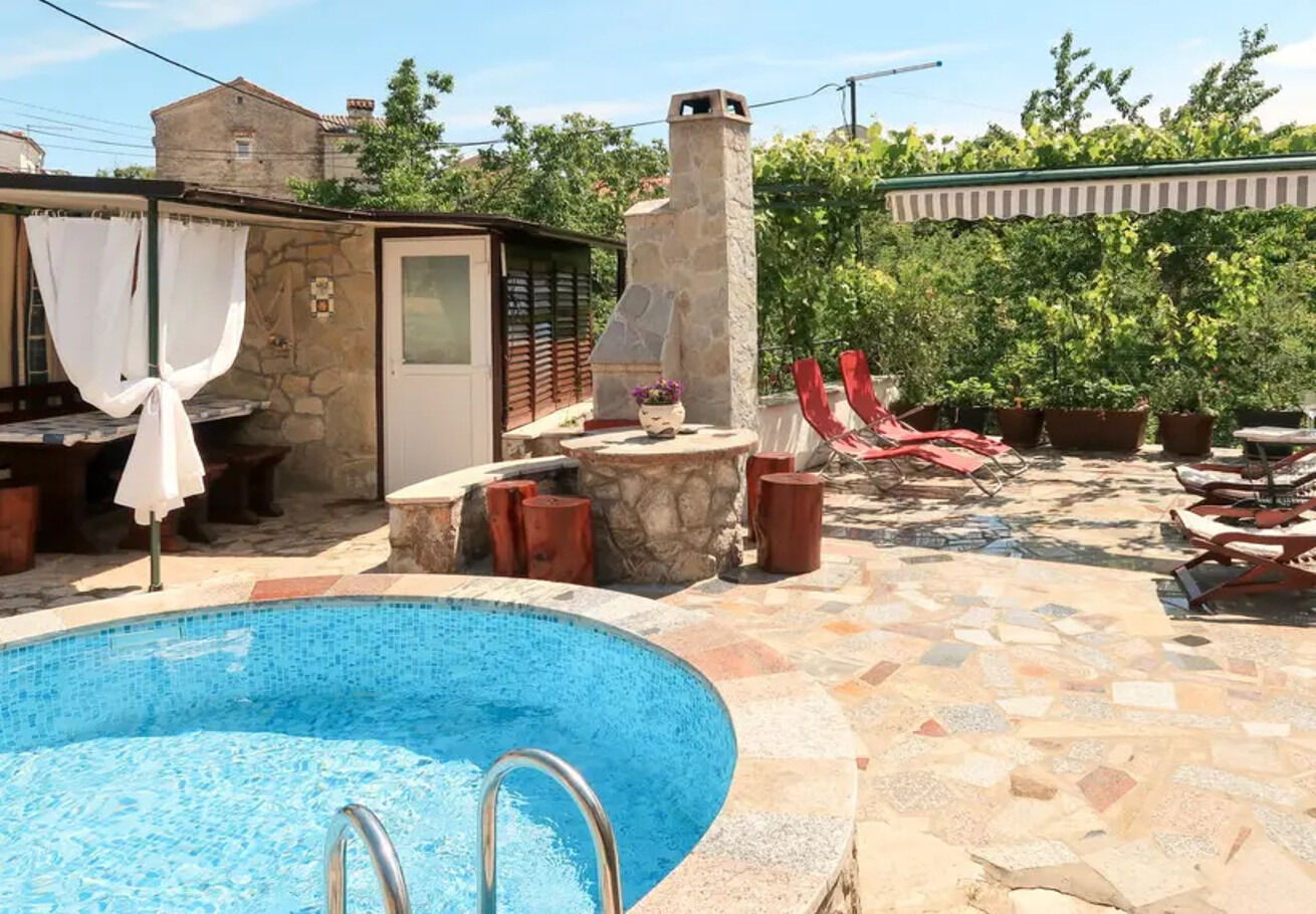 House Ana 110981-K1