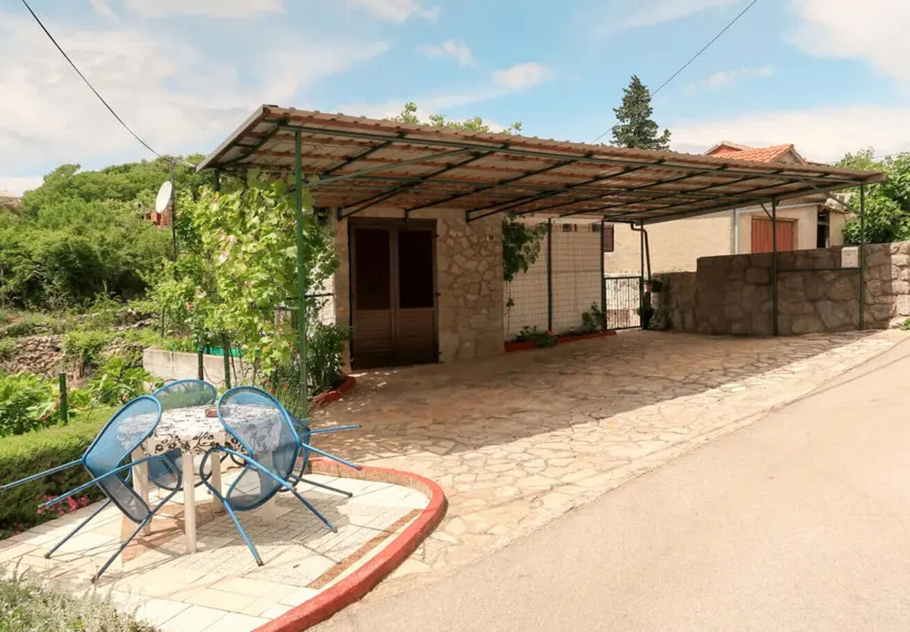 House Ana 110981-K1