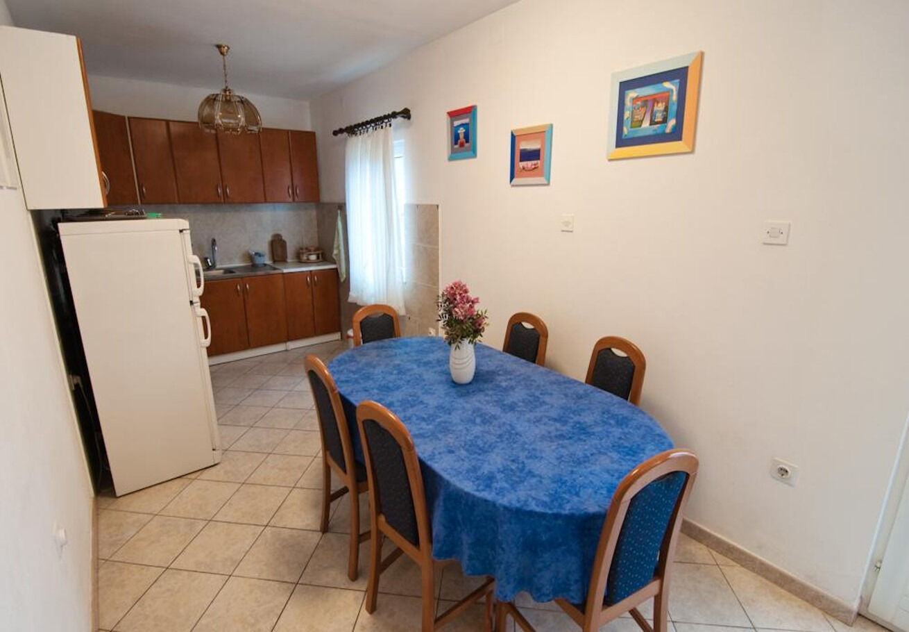 Apartment Vera 111051-A1