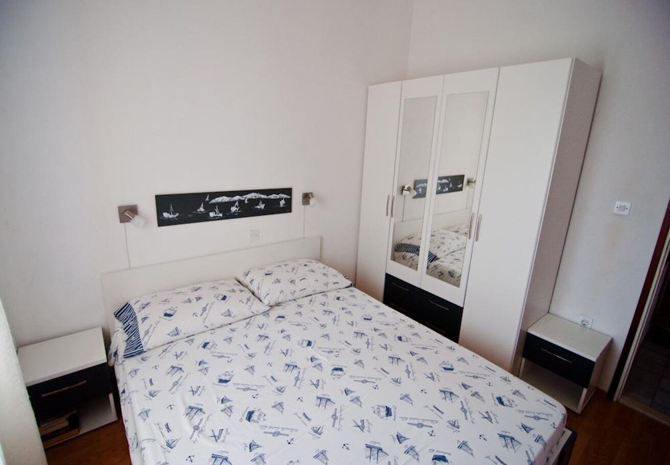 Apartment Vera 111051-A1