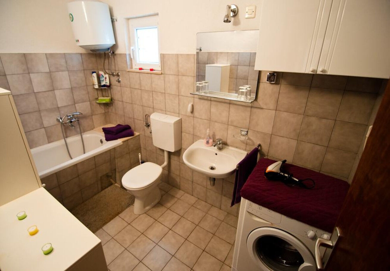 Apartment Vera 111051-A1
