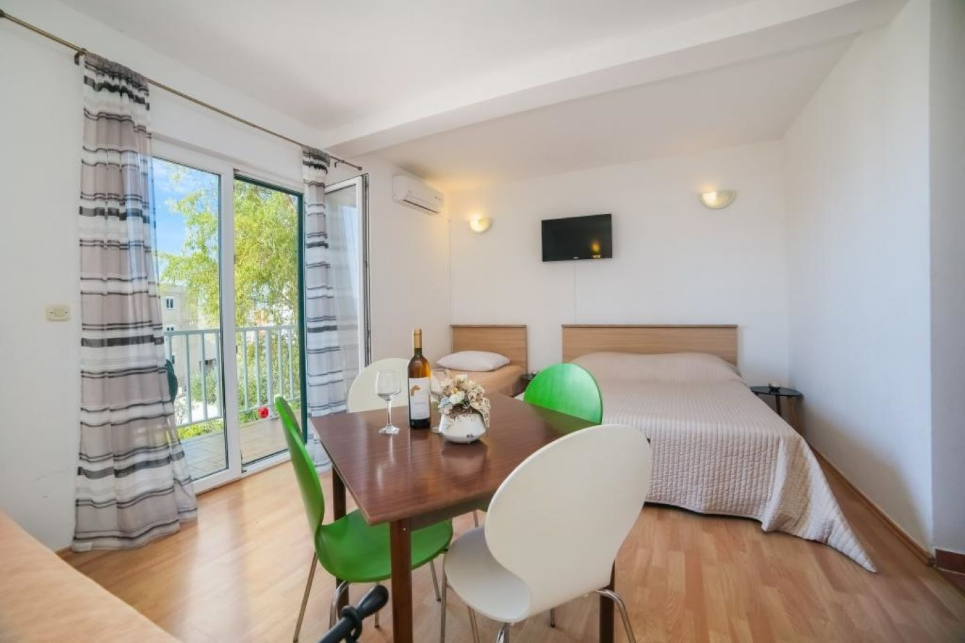 Apartments Gloria 111061-A1