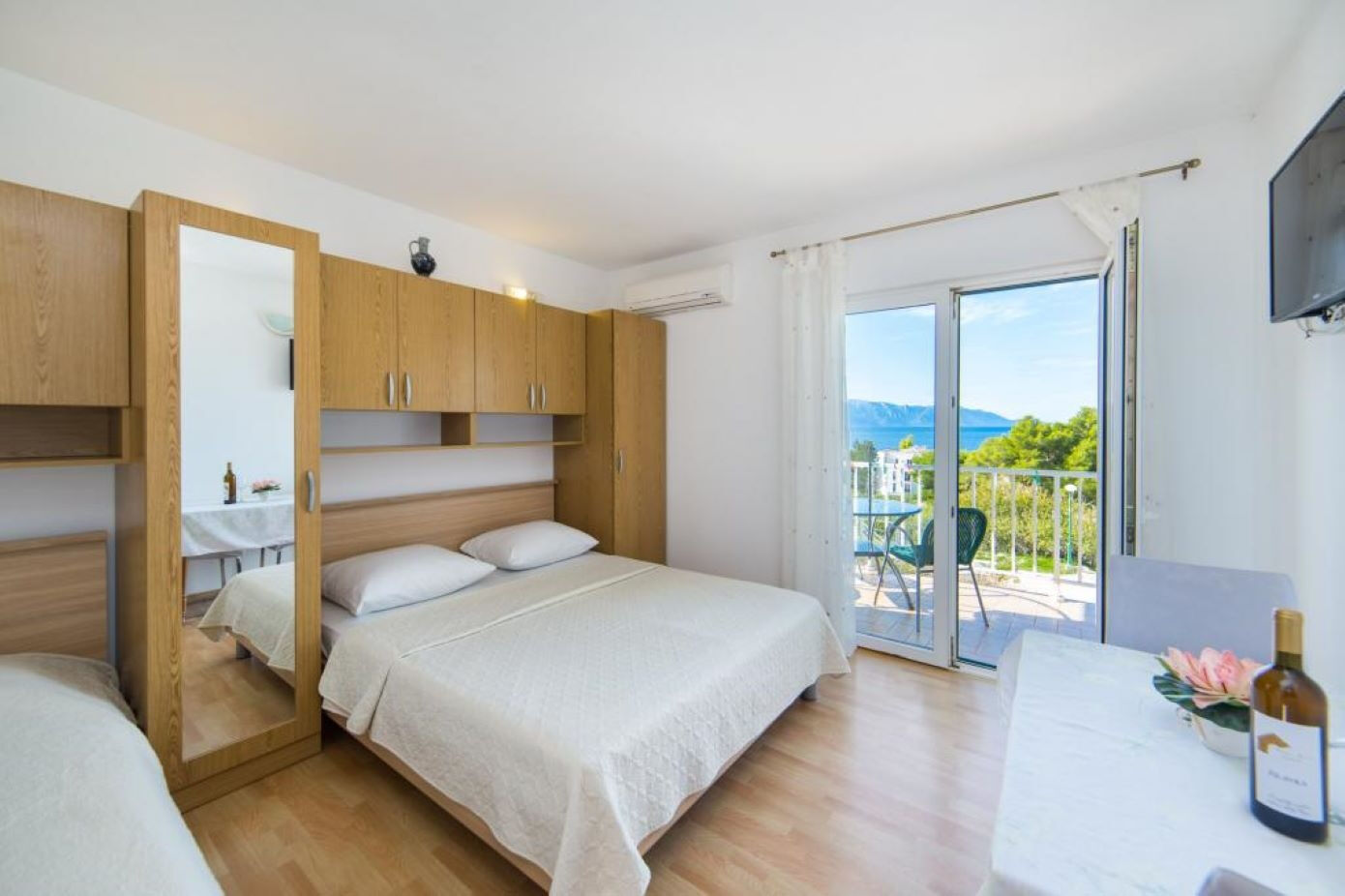 Apartments Gloria 111061-A2